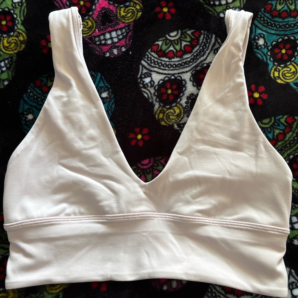LuLuLemon Align V-Neck Bra 

A/B Cup